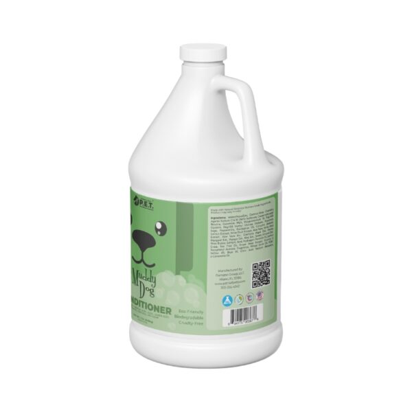 00367-Muddy-Dog-Conditioner-1Gal-right